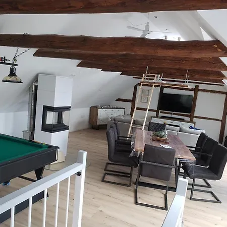 Kastanie Mit Whirlpool Kamin Und Sauna Blekendorf