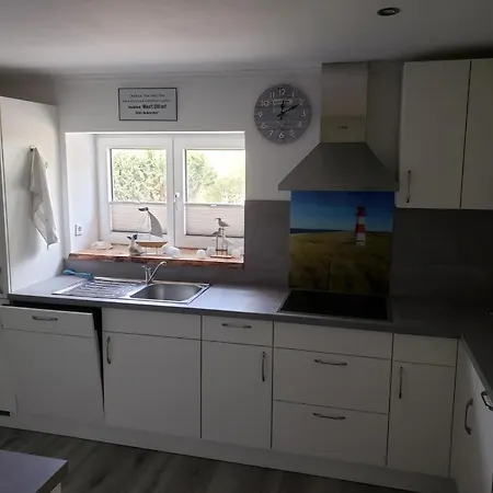 Vakantiehuis Kastanie Mit Whirlpool Kamin Und Sauna Blekendorf