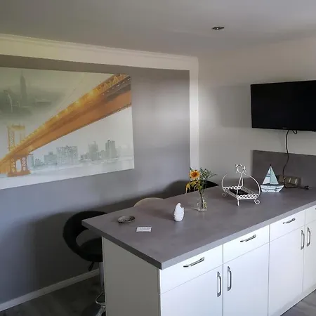 Kastanie Mit Whirlpool Kamin Und Sauna Vakantiehuis *