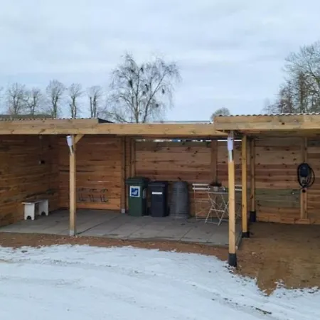 Kastanie Mit Whirlpool Kamin Und Sauna Holiday home